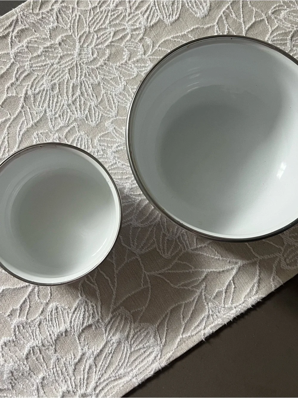 Vintage set enamel